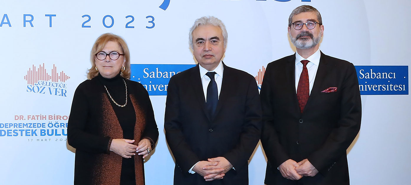 ‘Dünya üretimde temiz enerji dönemine giriyor’