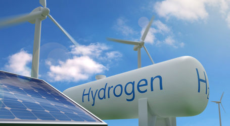 Suudi Arabistan, yeşil hidrojen üretim tesisi projesi için anlaşmalar imzaladı