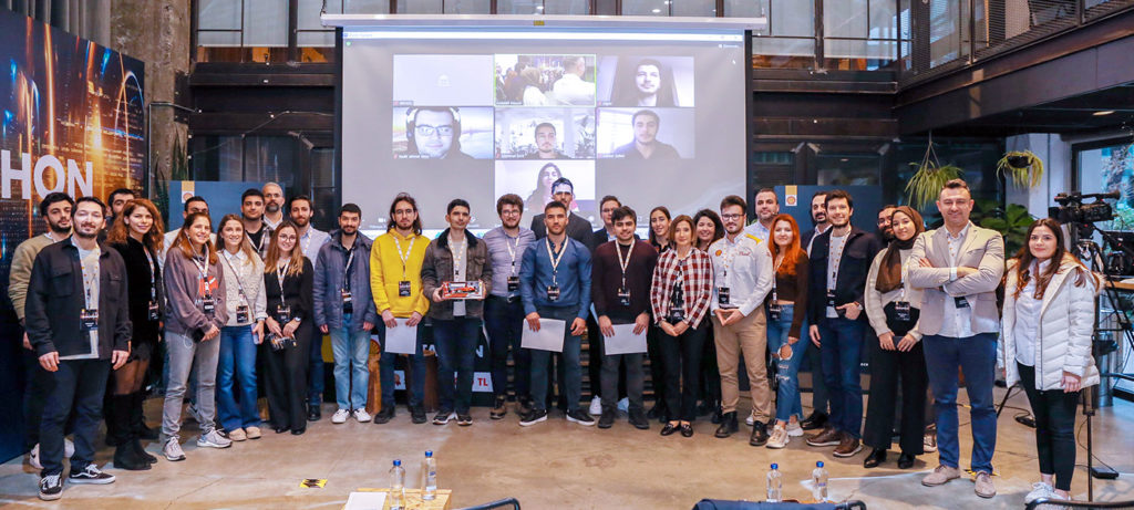 Shell Datathon ile gençler veri alanındaki yeteneklerini sergiledi