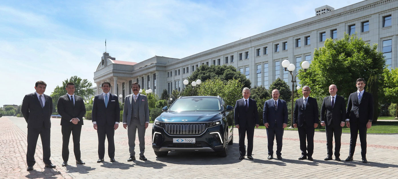 Özbekistan’da Togg’un Mirziyoyev’e teslim törenine ilişkin klip hazırlandı