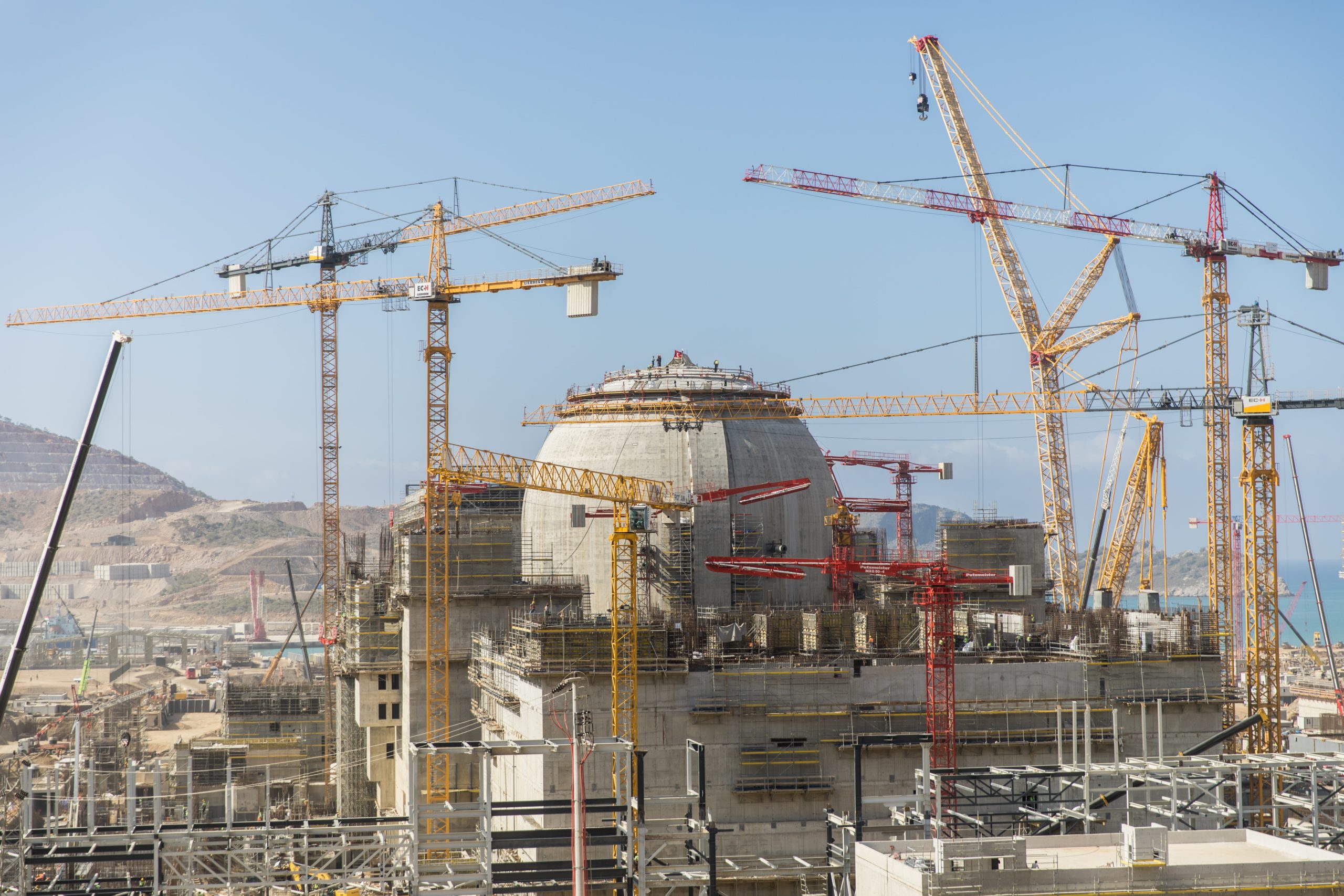 Akkuyu NGS’nin 1’inci Güç Ünitesi’nde iç koruma kabuğunun kubbesine beton dökme işlemi tamamlandı