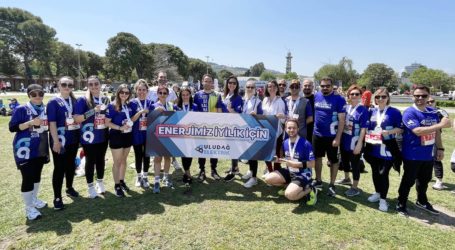 Uludağ Elektrik koşu takımı, eğitim seferberliği için maratonda