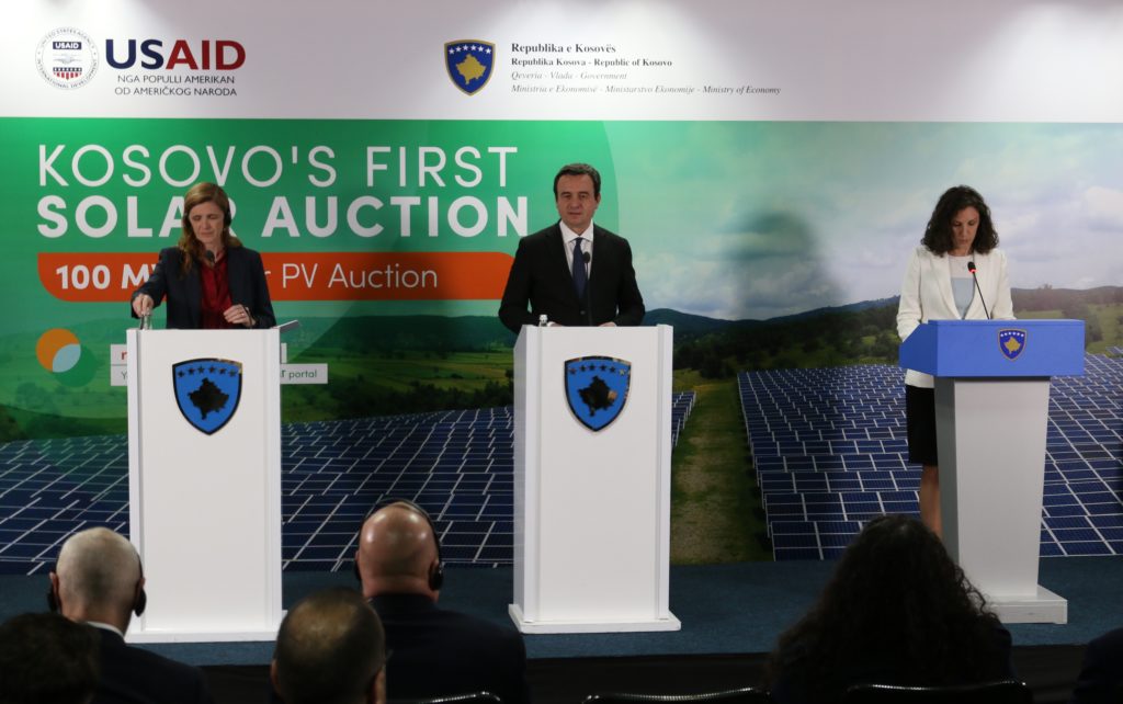 Kosova'da 100 megavatlık güneş enerjisi santrali için ihale düzenlenecek