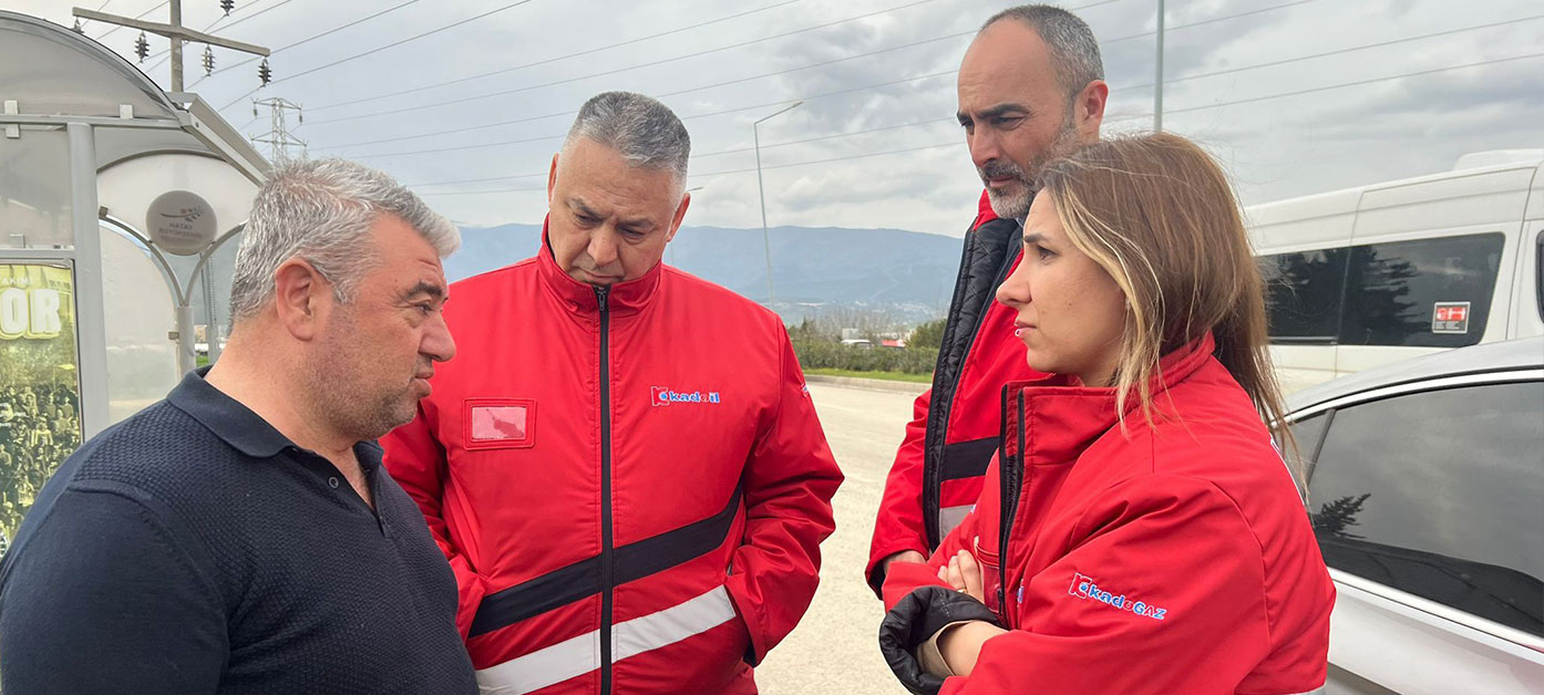 Nergiz Kadooğlu Çifçi ve Kadoil Yönetim Ekibi afet bölgesini ziyaret etti