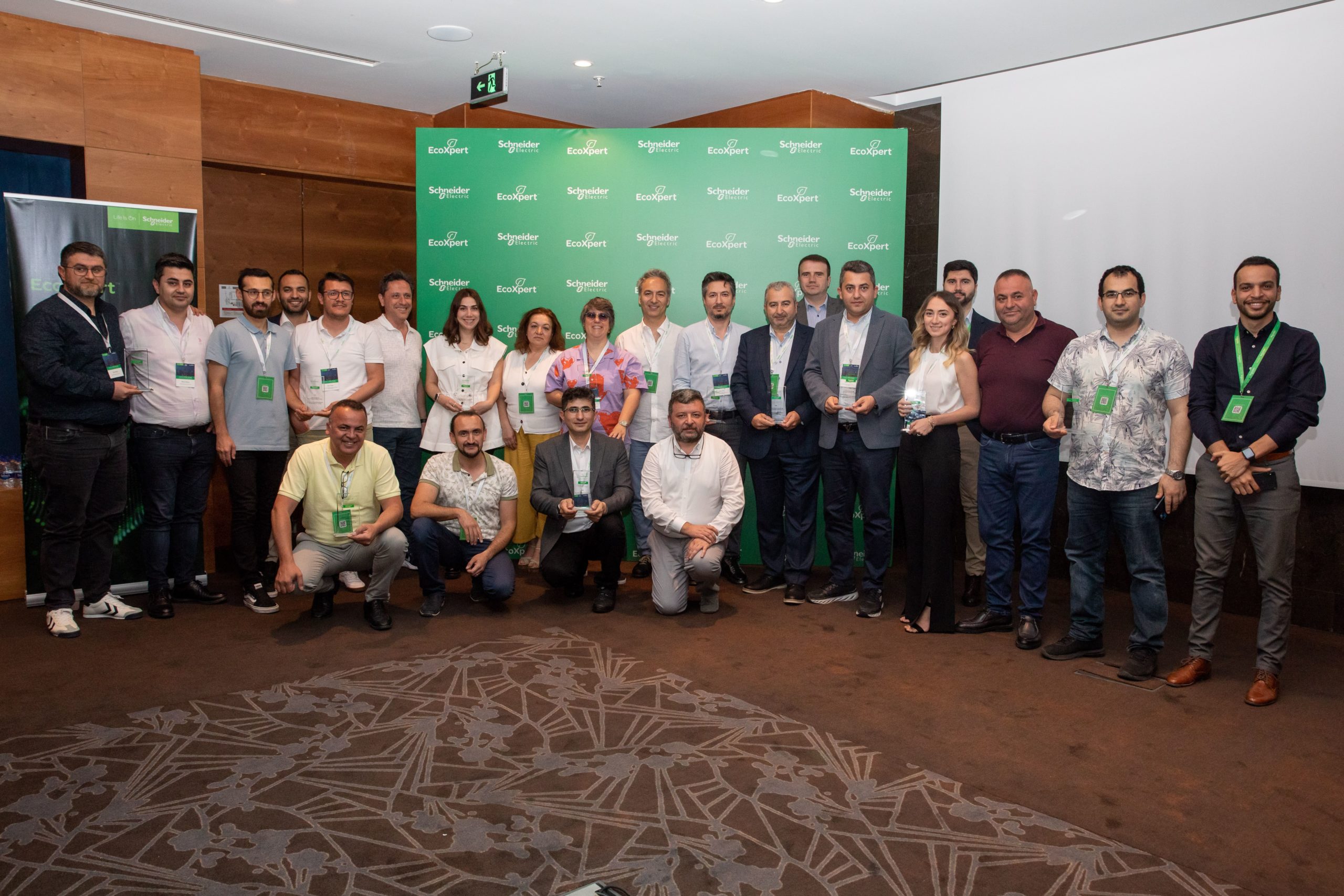 Schneider Electric, EcoXpert Sistem Entegratörleri buluşmasında sektörün geleceğine ışık tuttu
