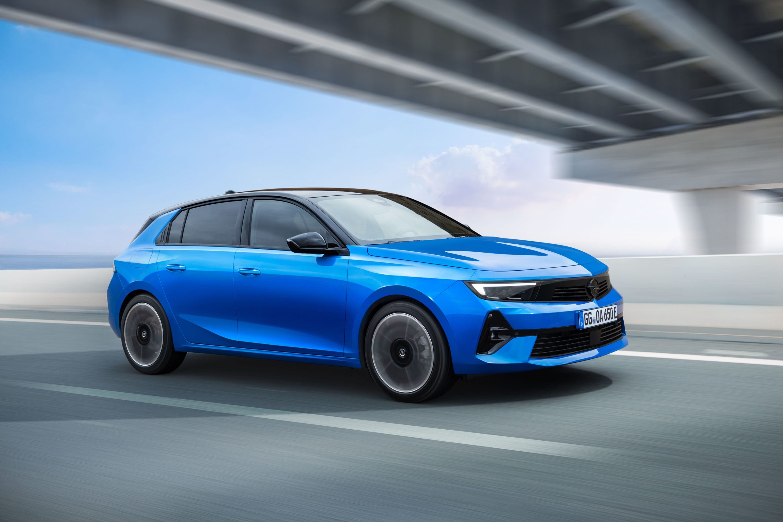 Opel, 2024’te her modelinde elektrikli versiyon sunacak