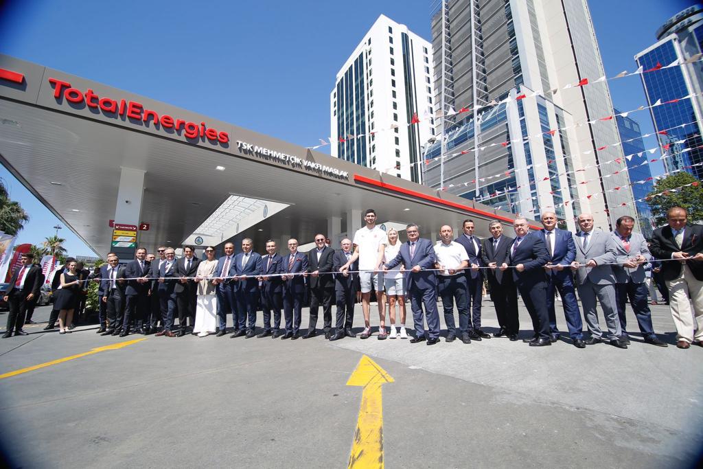 Maslak TotalEnergies İstasyonu, Türk Silahlı Kuvvetleri Mehmetçik Vakfı’nın iş birliğinde açıldı