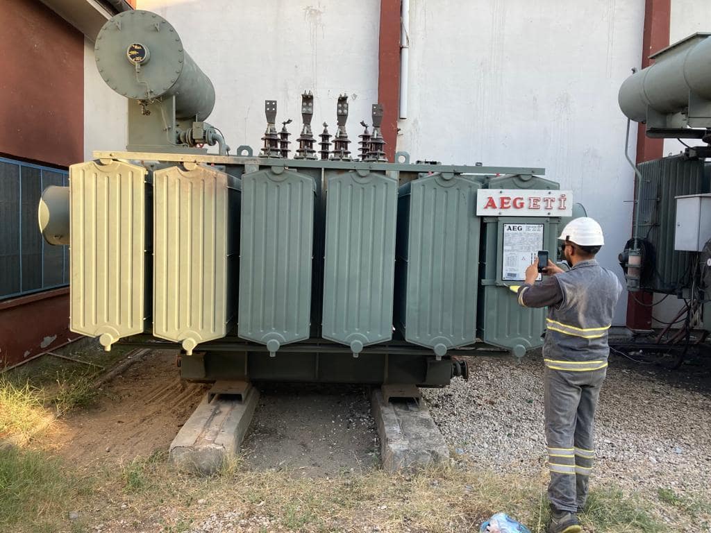 Toroslar EDAŞ, sıcak havalardaki tüketime karşı büyük kapasiteli trafoları devreye aldı