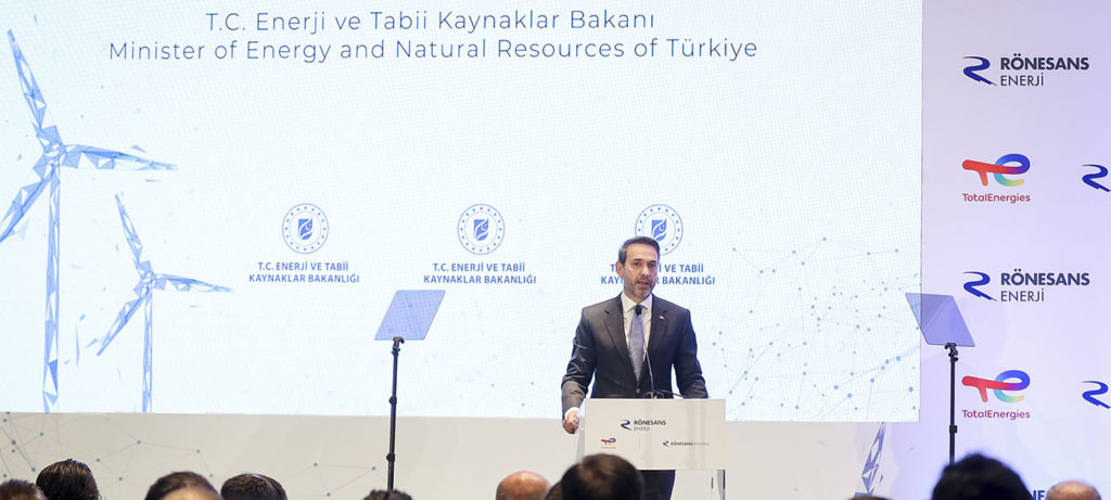 Bakan Bayraktar, 'Rönesans Enerji Ortaklık Sözleşmesi İmza Töreni'nde konuştu