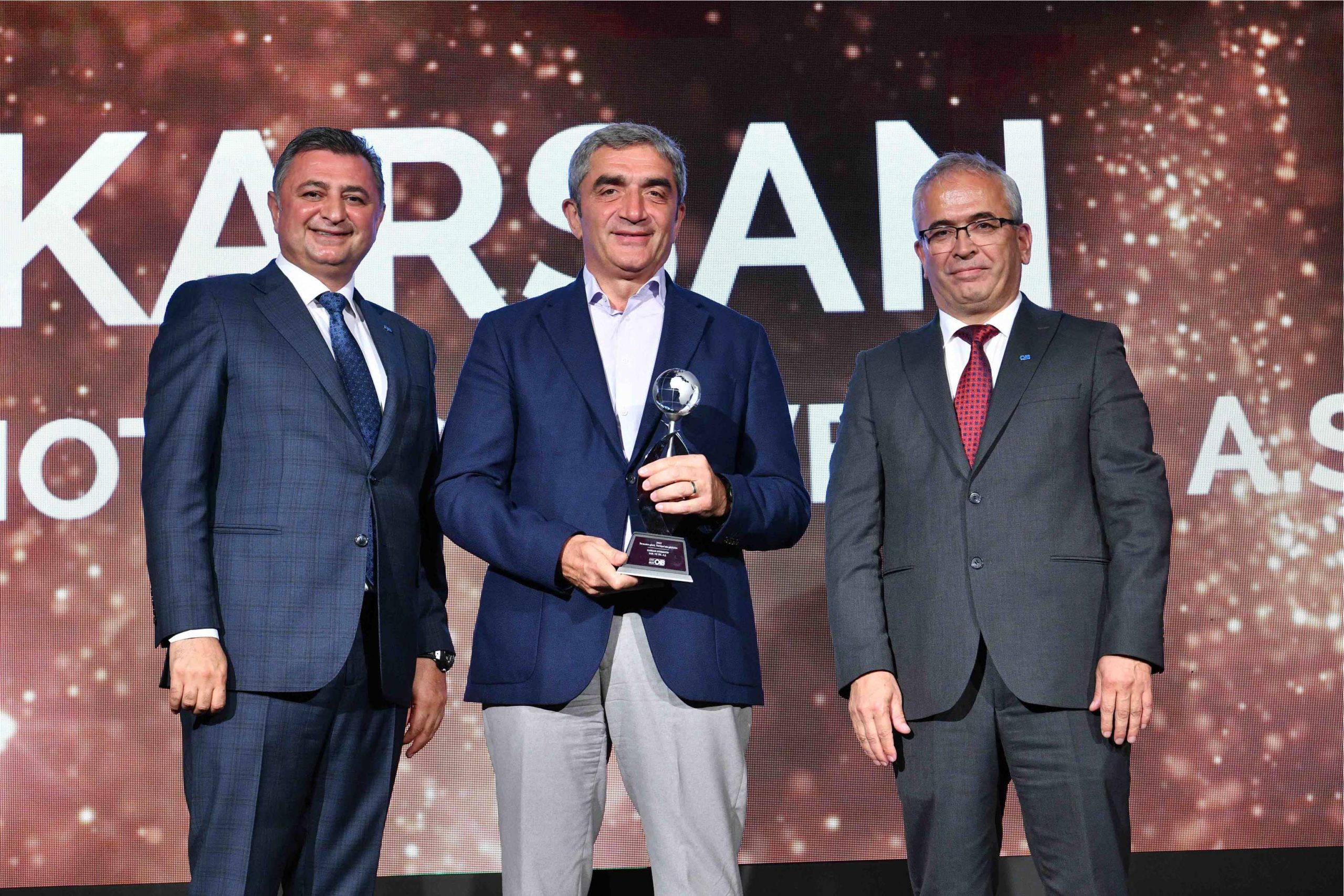 Avrupa’yı elektriklendiren Karsan’a ihracatta ‘Gümüş’ ödül