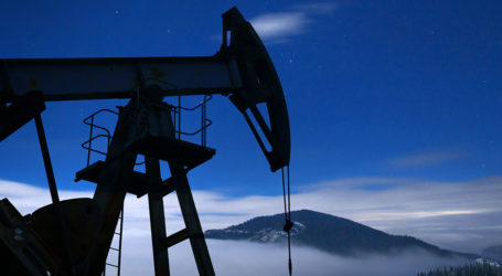 Brent petrolün varil fiyatı 77,23 dolar