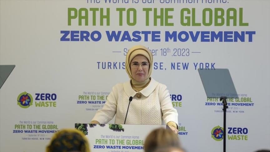Emine Erdoğan’dan tüm dünyaya ‘sıfır atık gönüllüsü’ olmaya davet