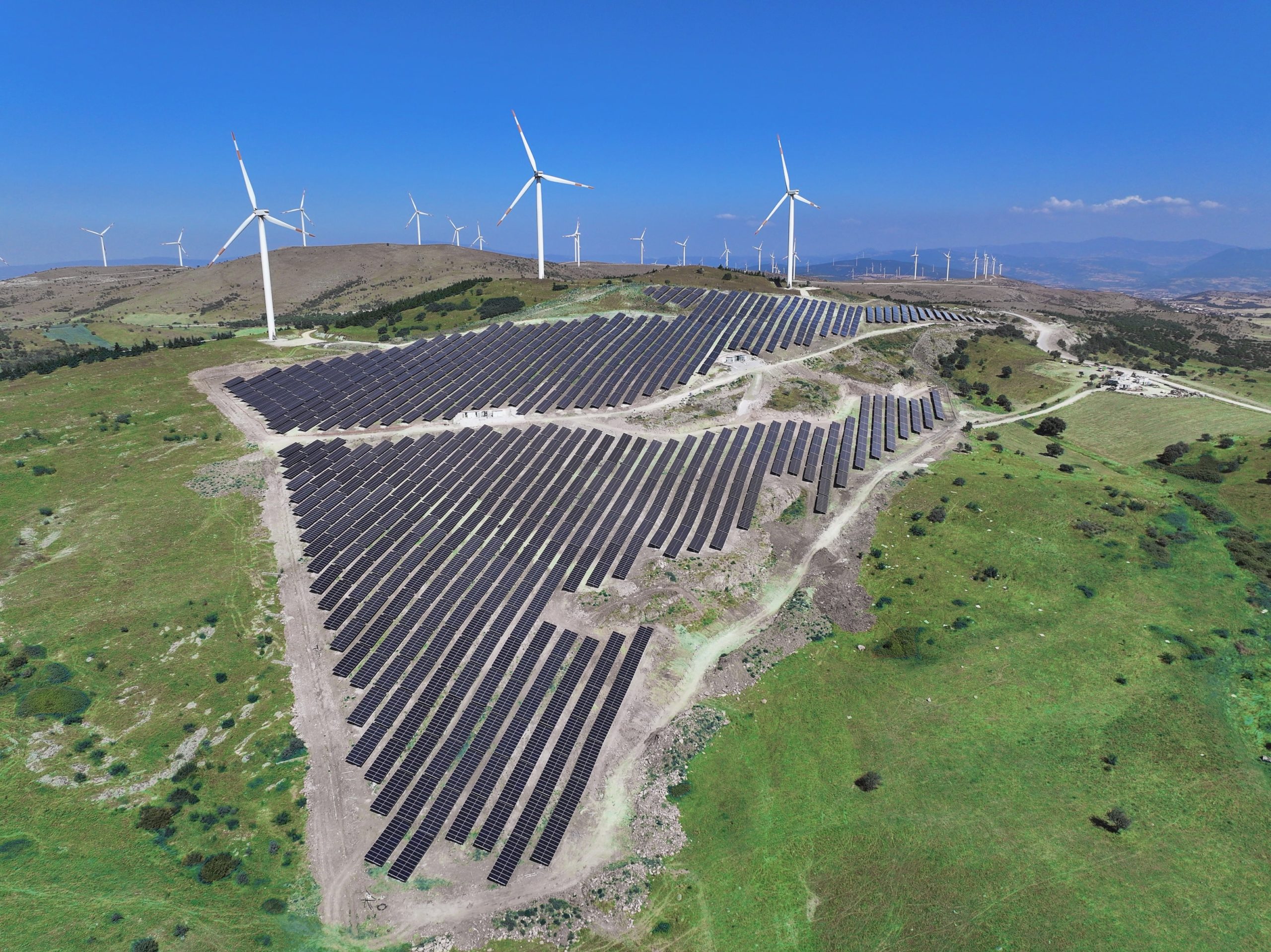 Balıkesir Rüzgar Enerji Santrali’nde Hibrit GES 11,88 MW kurulu gücü ile üretime başladı