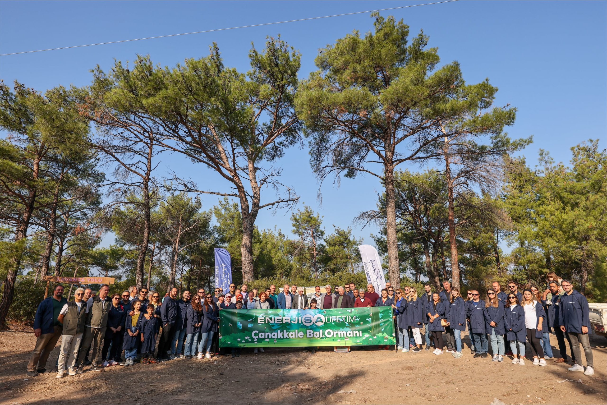 Enerjisa Üretim Çanakkale’deki arıcılara ekipman ve fidan desteği gerçekleştirdi