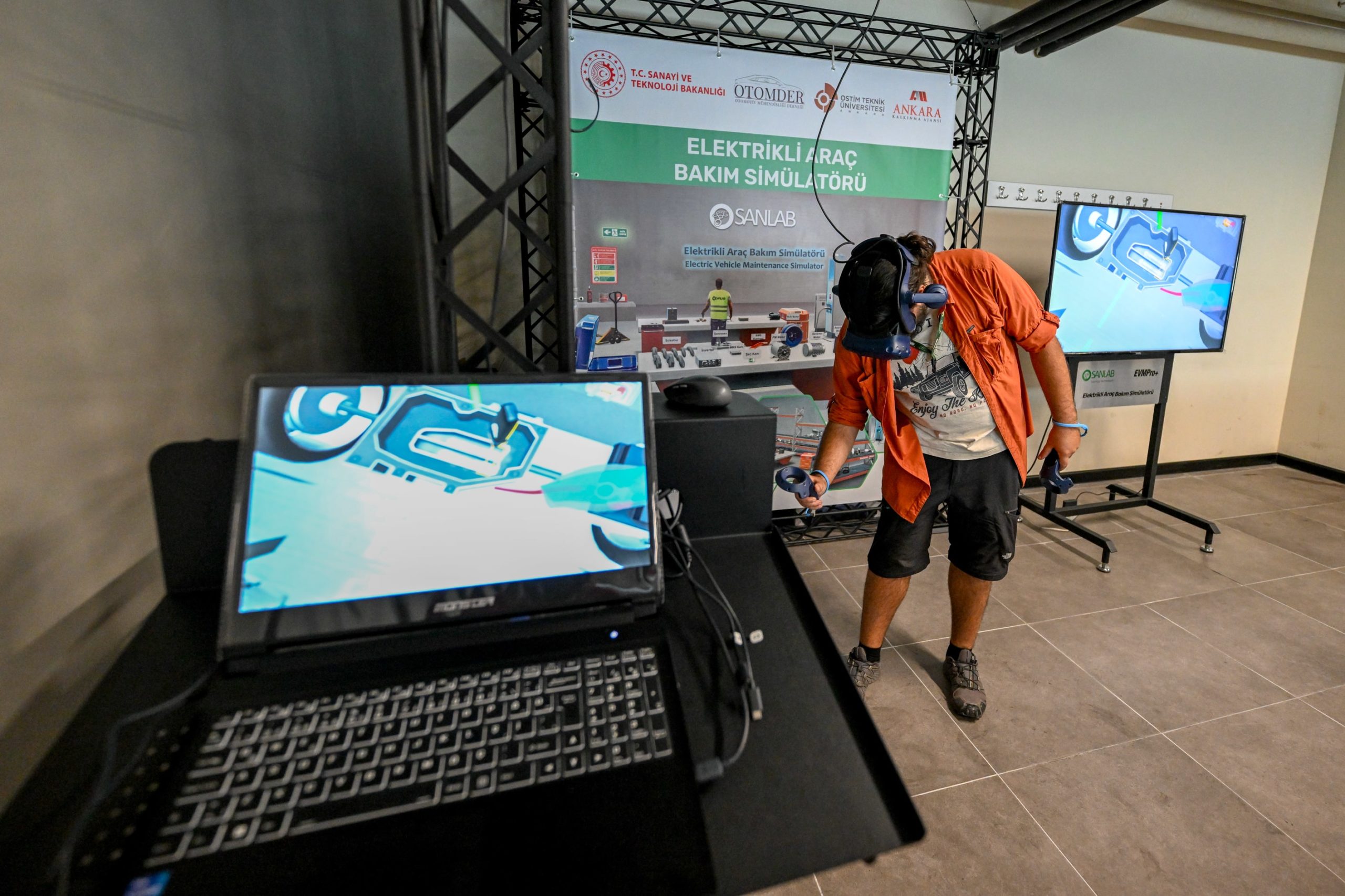 Elektrikli araçların bakımı için simülatörlü eğitim imkanı