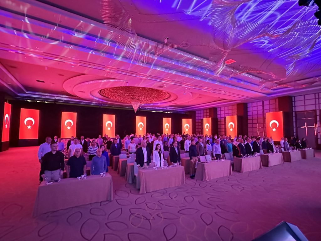 ‘Altın Grup’ Opet bayileri Antalya’da buluştu