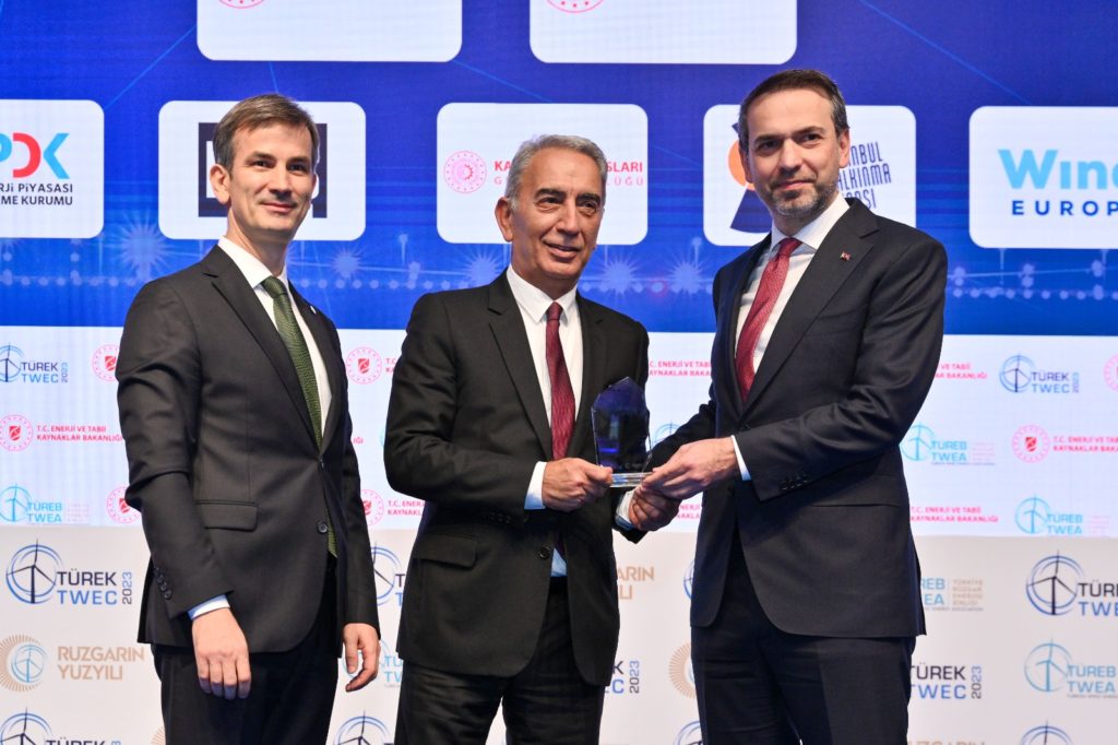 Polat Enerji’ye 12. Türkiye Rüzgar Enerjisi Kongresi'nden ödül