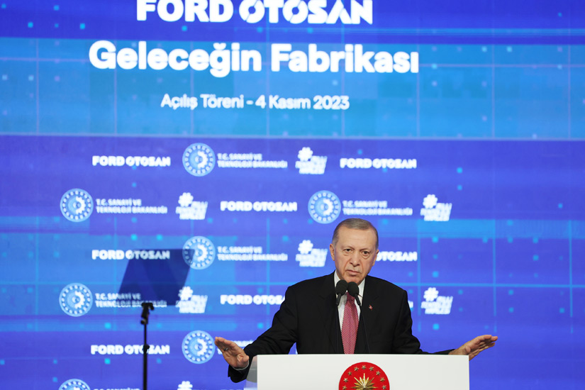 “Amacımız, ülkemizi elektrikli araç ve batarya üretiminde dünyanın önde gelen oyuncularından biri hâline getirmek”