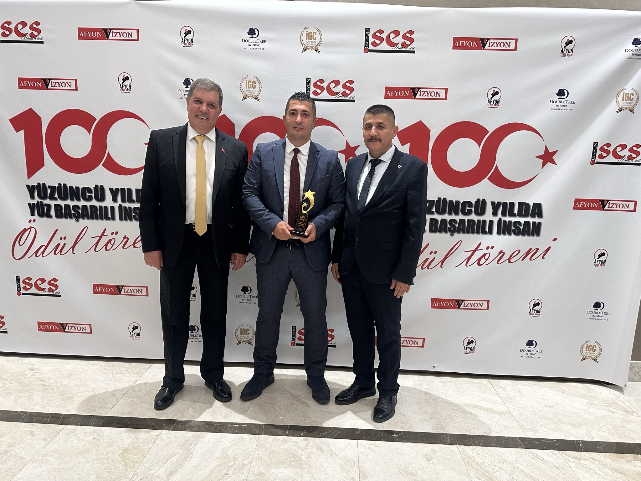 OEDAŞ Afyonkarahisar İl Müdürü Cafer Demir’e büyük onur