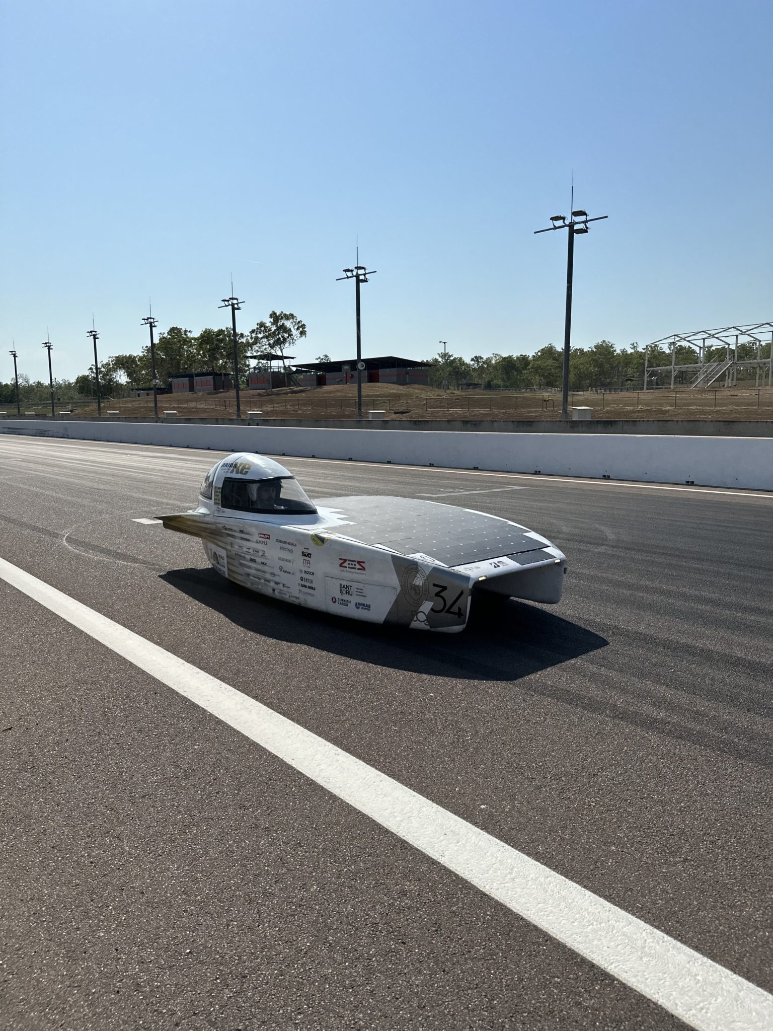 İTÜ ZES Güneş Arabası Ekibi Avusturalya BWSC 2023’te yarıştı