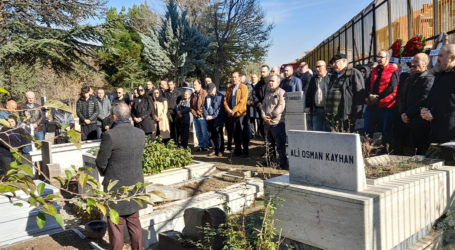 Kurucumuz M. Zekai Komsuoğlu kabri başında anıldı