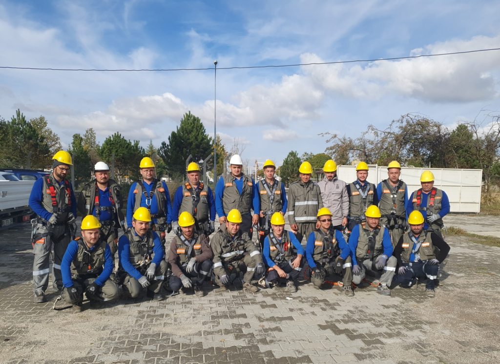 Elektrik dağıtım şirketi OEDAŞ, 2023 yılında 260,5 milyon TL tutarında bakım-onarım çalışması gerçekleştirdiğini açıkladı.