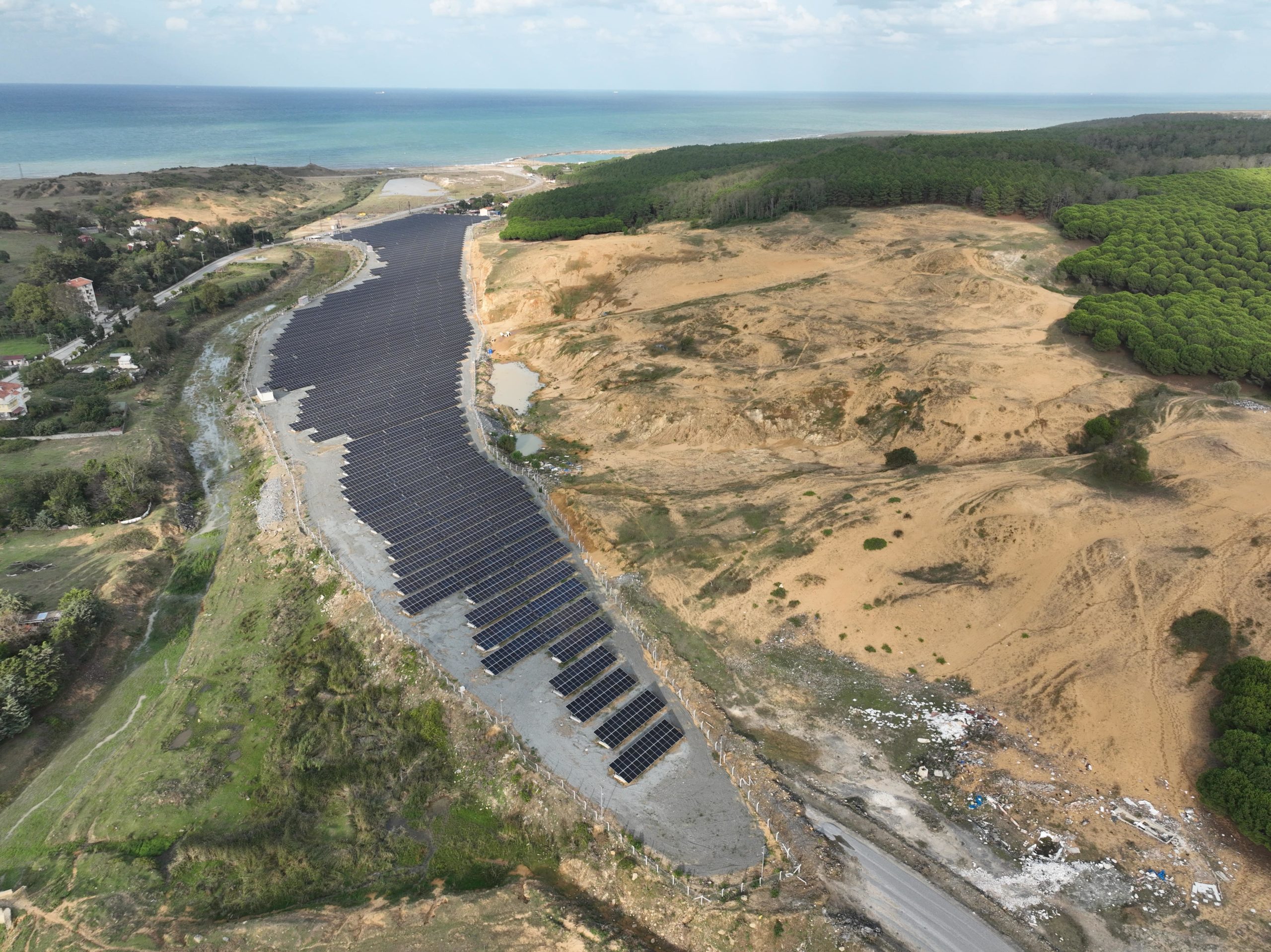 Enerjisa Enerji’nin Eyüpsultan’da kurduğu GES 2 bin 198 hanenin enerjisini üretecek