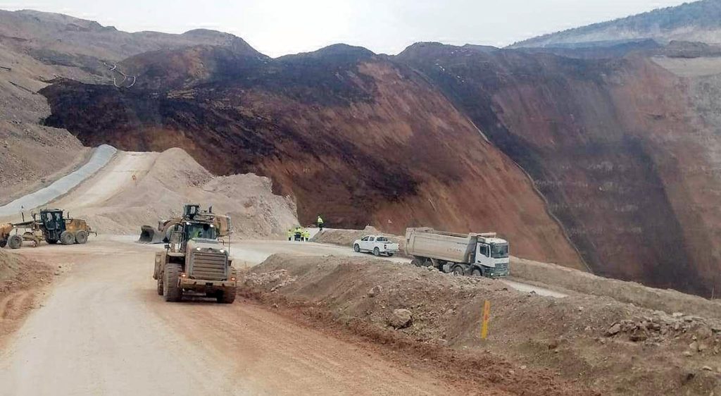 'Erzincan'daki maden kazasında Karasu Nehri'ne siyanür karışmadı'