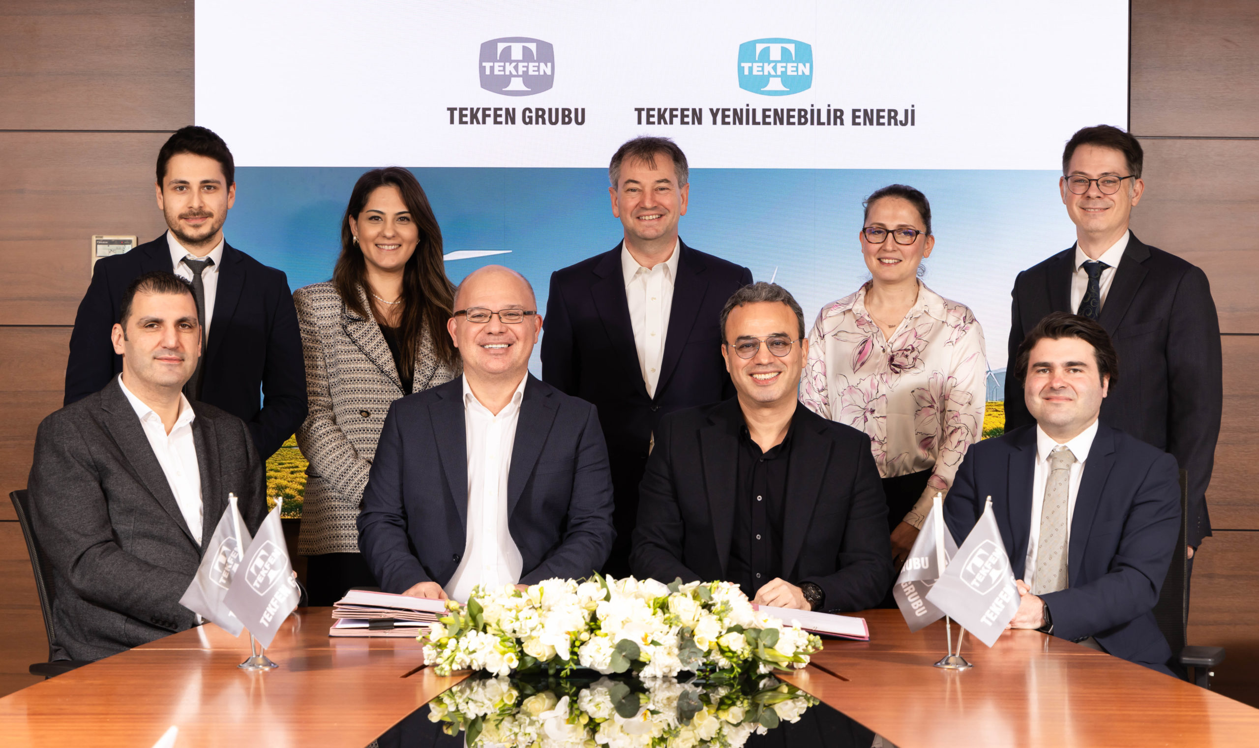 Tekfen, ilk lisanslı RES yatırımı için hisse devir sözleşmesi imzaladı