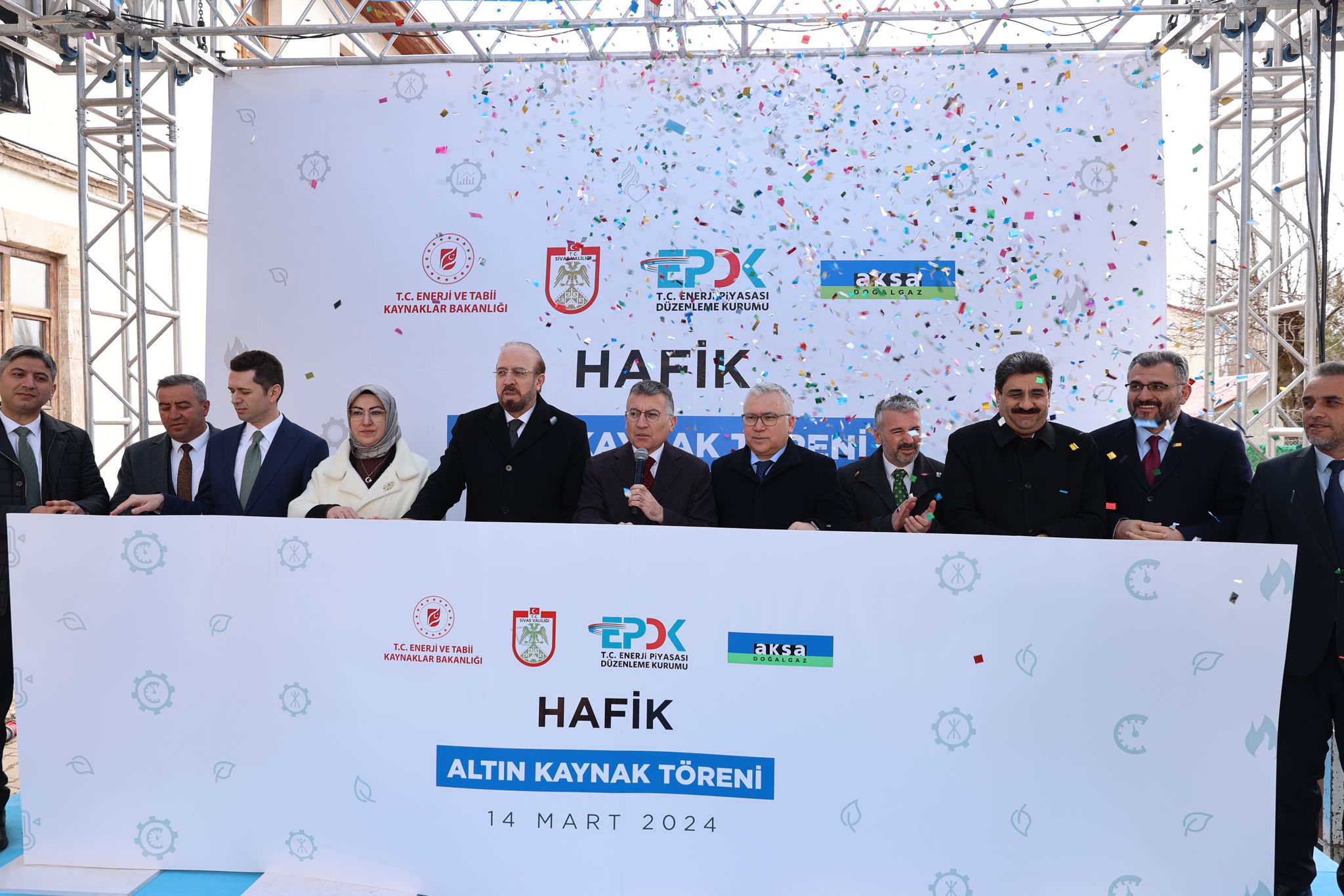 Hafik ve Koyulhisar ilçelerine 2024’te doğal gaz müjdesi