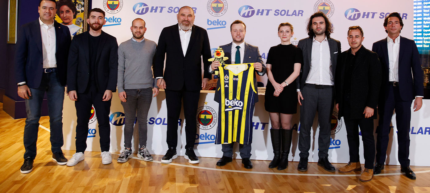 HT Solar’ın logosu 2023-2024 sezonunda Fenerbahçe Beko’nun havlularında yer alacak