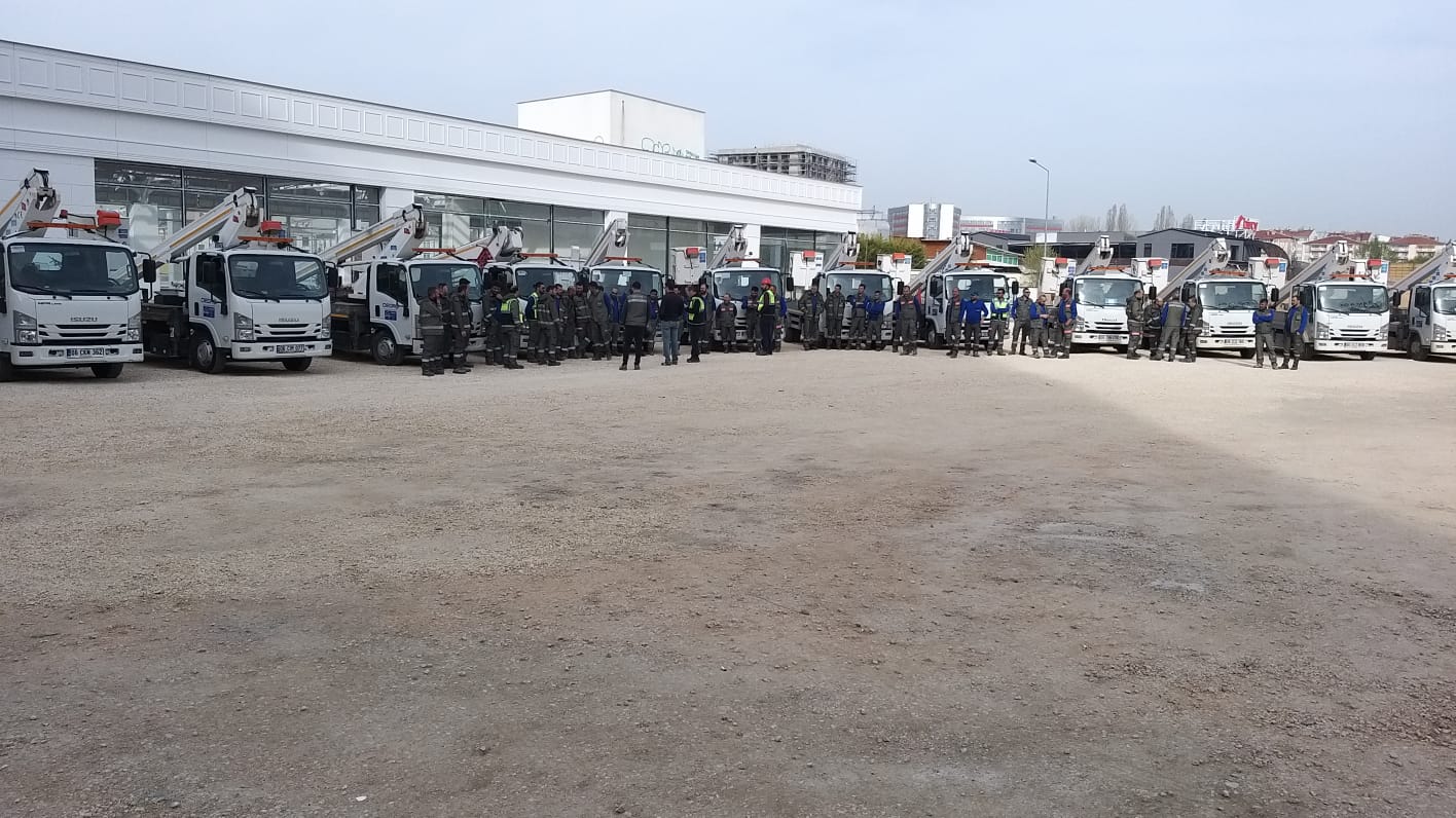 OEDAŞ 350 kişilik ekibiyle bayrama hazır olduğunu paylaştı