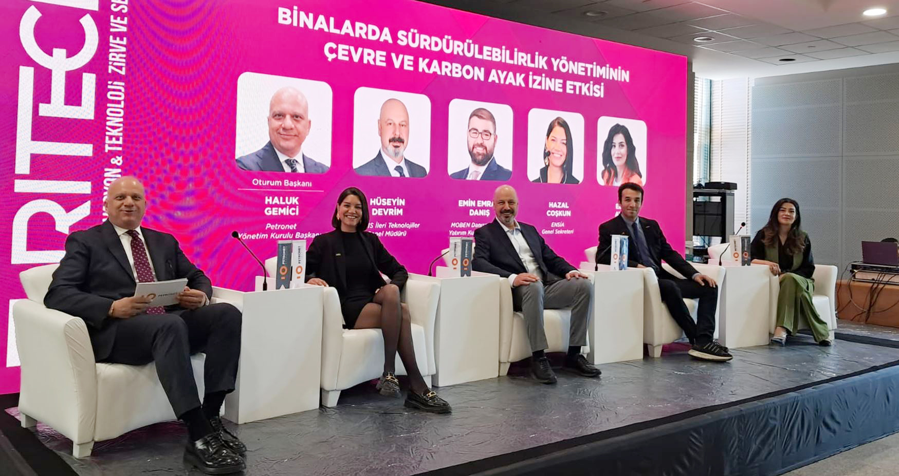 ‘Çevre dostu akıllı binalar enerji verimliliği ve yaşamın devamı için büyük önem taşıyor’