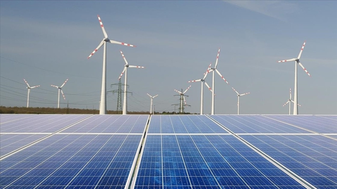 IEA: Temiz teknolojilerin yaygınlaşması enerji ve yaşam maliyetlerini azaltıyor