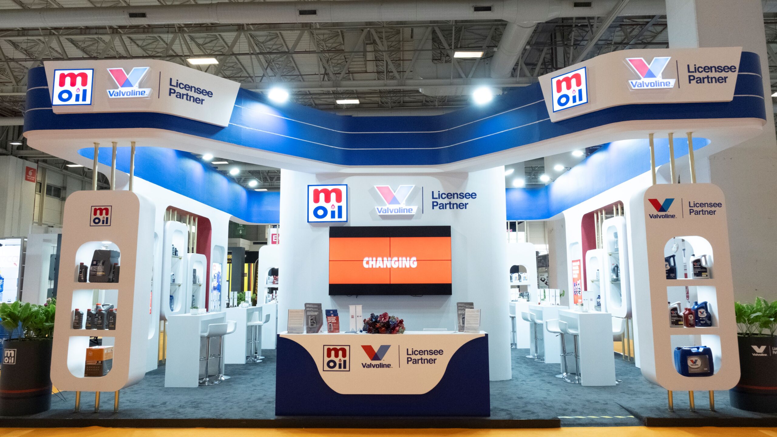 GüzelEnerji, Automechanika Fuarı’nda madeni yağ markaları M Oil ve Valvoline ile yer aldı