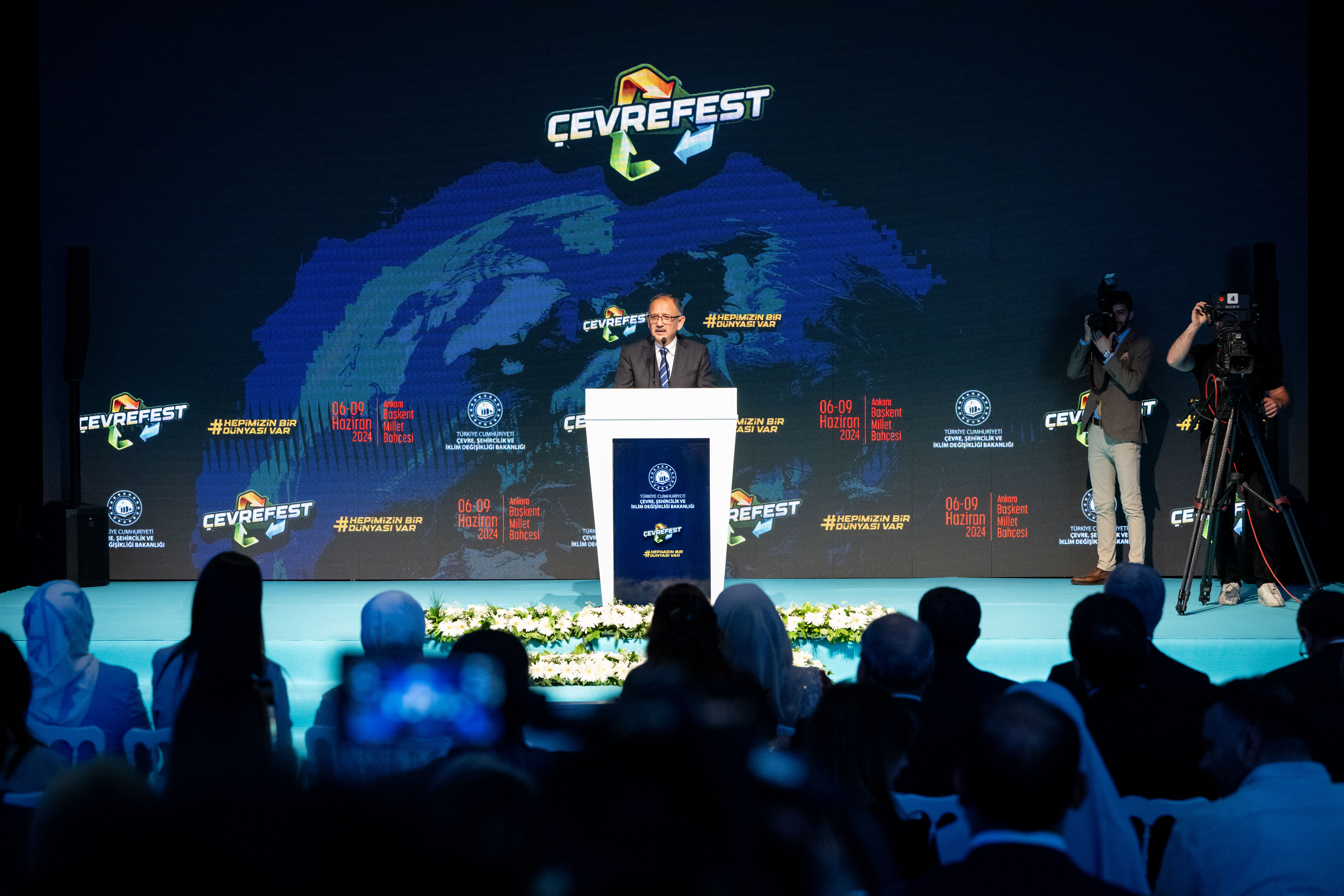 Bakan Özhaseki Çevrefest’te konuştu: “Sıfır atık hareketi ile 127 milyon varil petrolden tasarruf edildi”