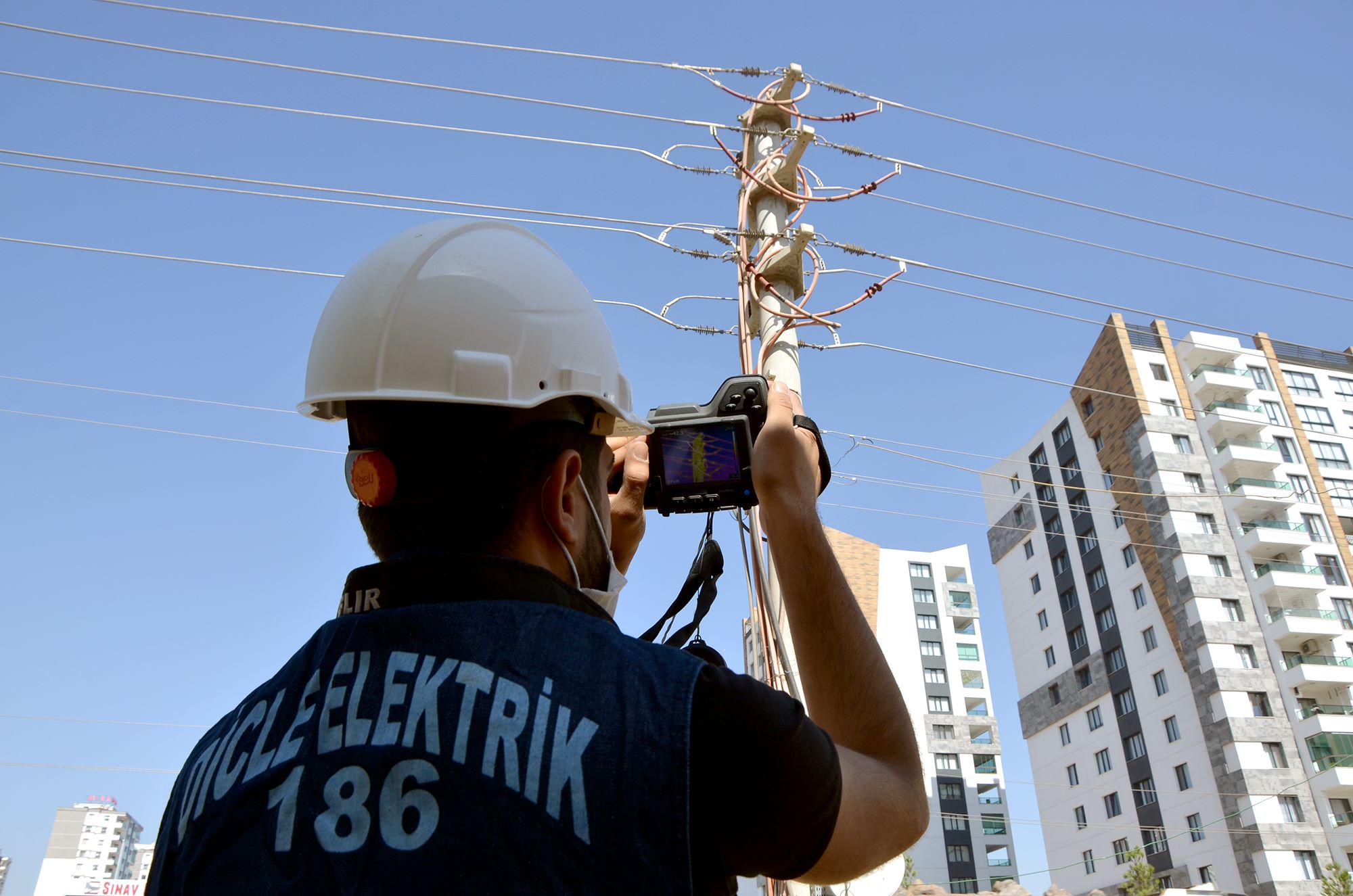 Dicle Elektrik aydınlatma ve trafo arızalarını yapay zeka ile tespit ediyor