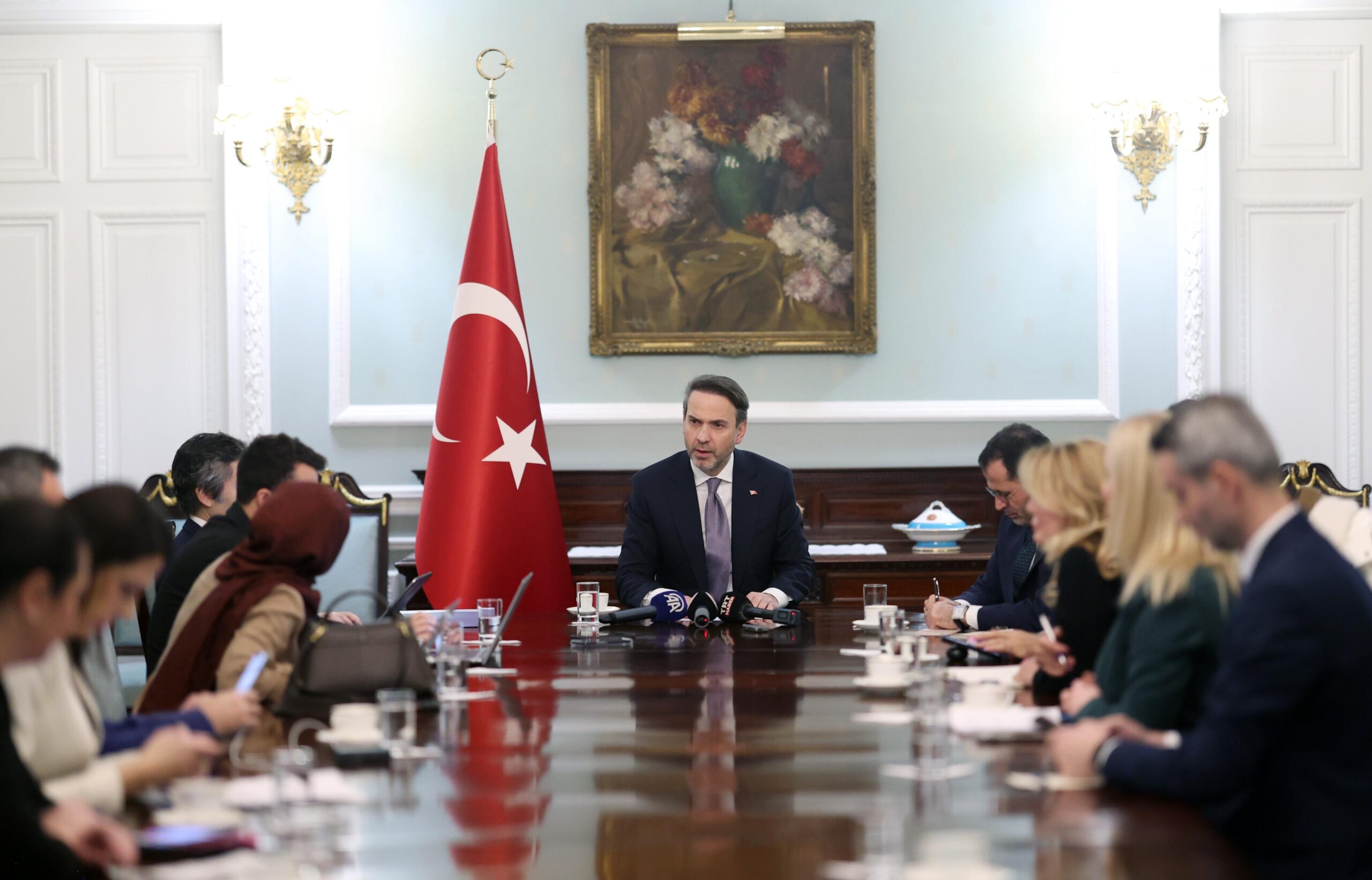 Bakan Bayraktar, Türkiye’nin Rusya’dan gaz akışını etkileyecek her türlü karara karşı olduğunu bildirdi