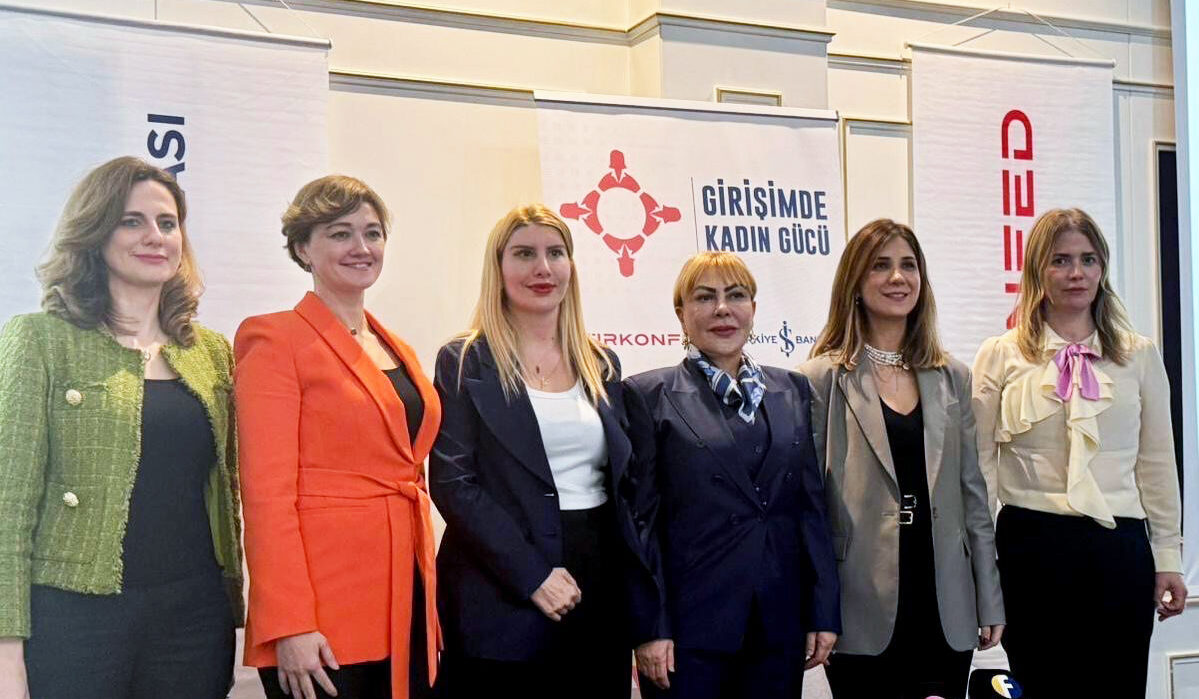 ‘Kadın liderler iş dünyasında fark yaratıyor’