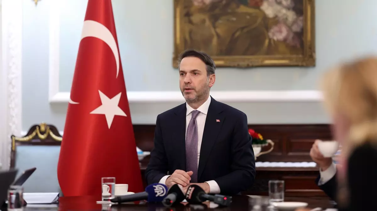 Bakan Bayraktar, şehit Astsubay Esma Çevik’i andı