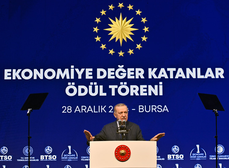 Elektrikli araç, hücre, rüzgâr türbini gibi stratejik konularda 7 milyar doları aşan yatırım açıklaması