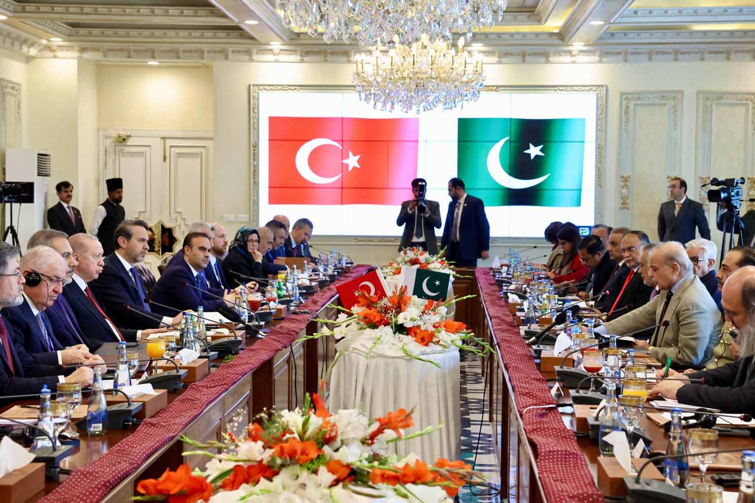 Türkiye ile Pakistan arasında enerji dönüşümü ve madencilik alanında mutabakat zaptı imzalandı