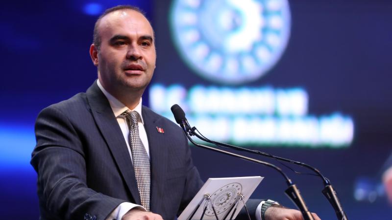 Bakan Kacır’dan Türkiye’ye yapılacak enerji yatırımları hakkında açıklama