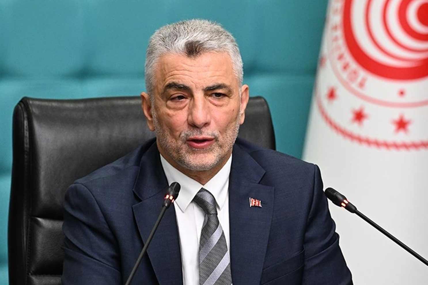 Ticaret Bakanı Ömer Bolat, Otomotiv Sektör Kurulu toplantısına katıldı