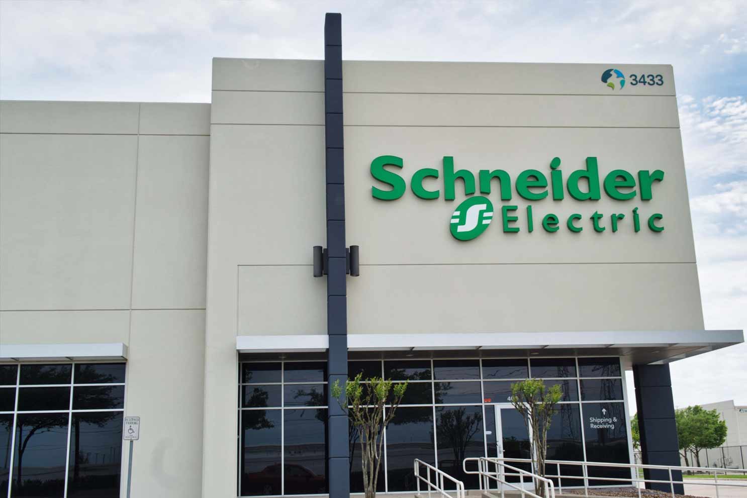 Schneider Electric, ürün çevresel verilerinde şeffaflığı artırmaya yönelik önemli adımlar atıyor