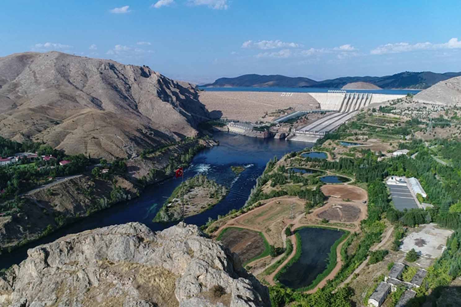 Temiz enerjiden elektrik üretiminde suyun gücü ağır bastı