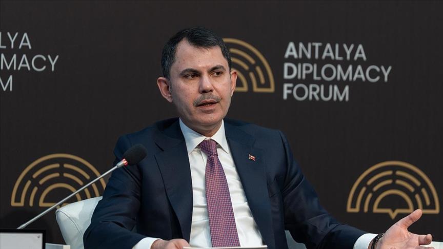Bakan Kurum, “Yeni Dönemde İklim Diplomasisi ve Liderlik Paneli”nde konuştu