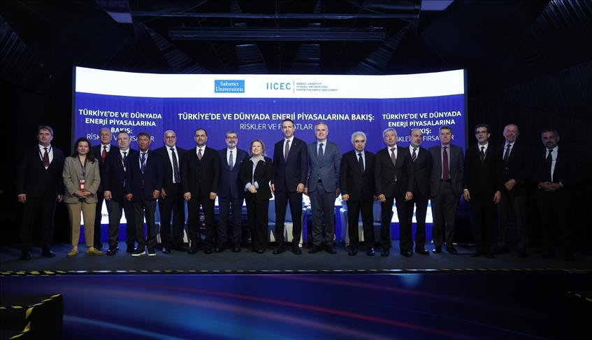 Bakan Bayraktar, Karadeniz’de günlük gaz üretiminin 8,8 milyon metreküpe ulaştığını bildirdi