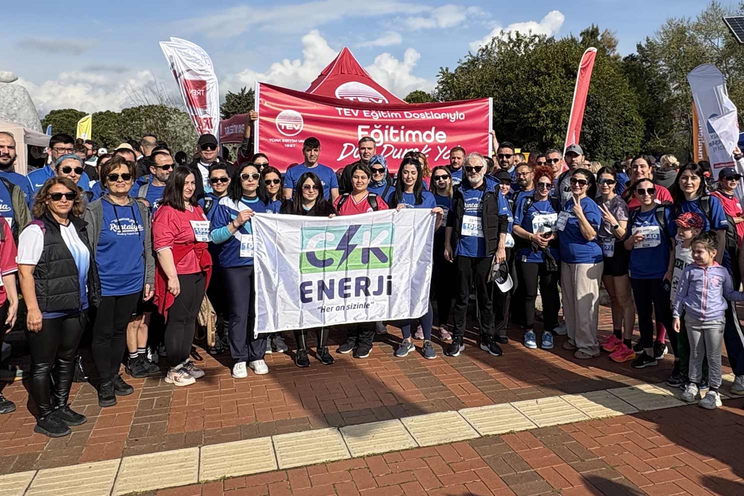 CK Enerji, Runtalya Maratonu’nun 20’nci yılında eğitime umut oldu