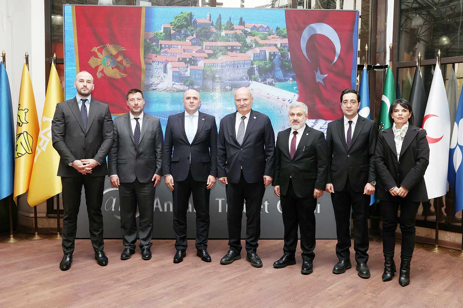 Karadağ’dan enerji sektörüne yatırım daveti